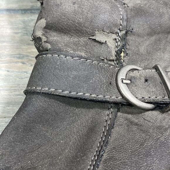 Candies Distressed Boots - Picture 4 of 7